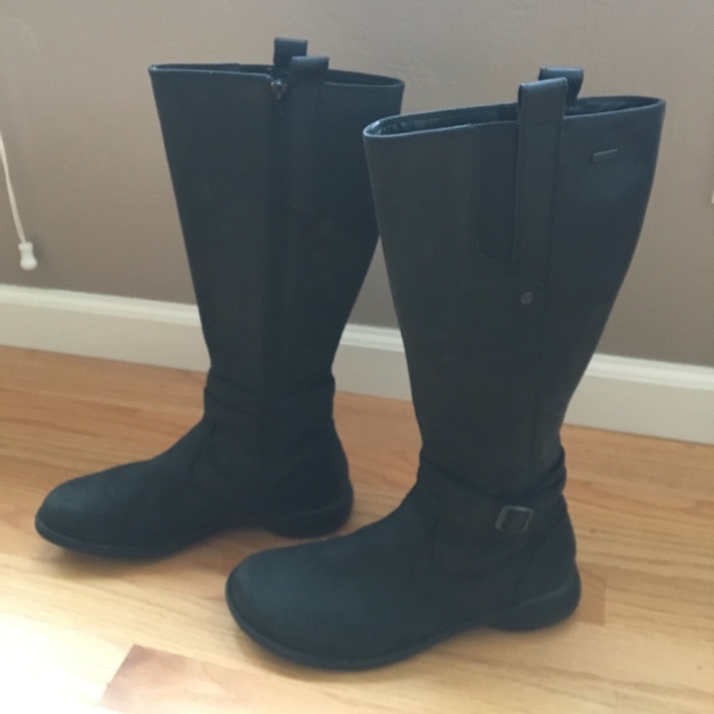 Merrell waterproof black boots